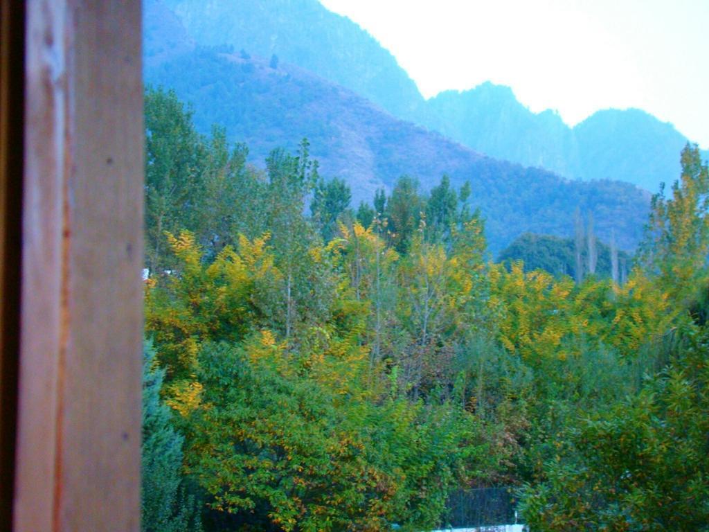 Hillscape Inn Srīnagar Esterno foto
