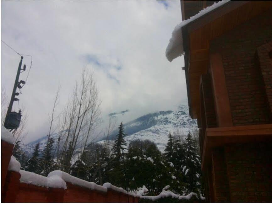 Hillscape Inn Srīnagar Esterno foto